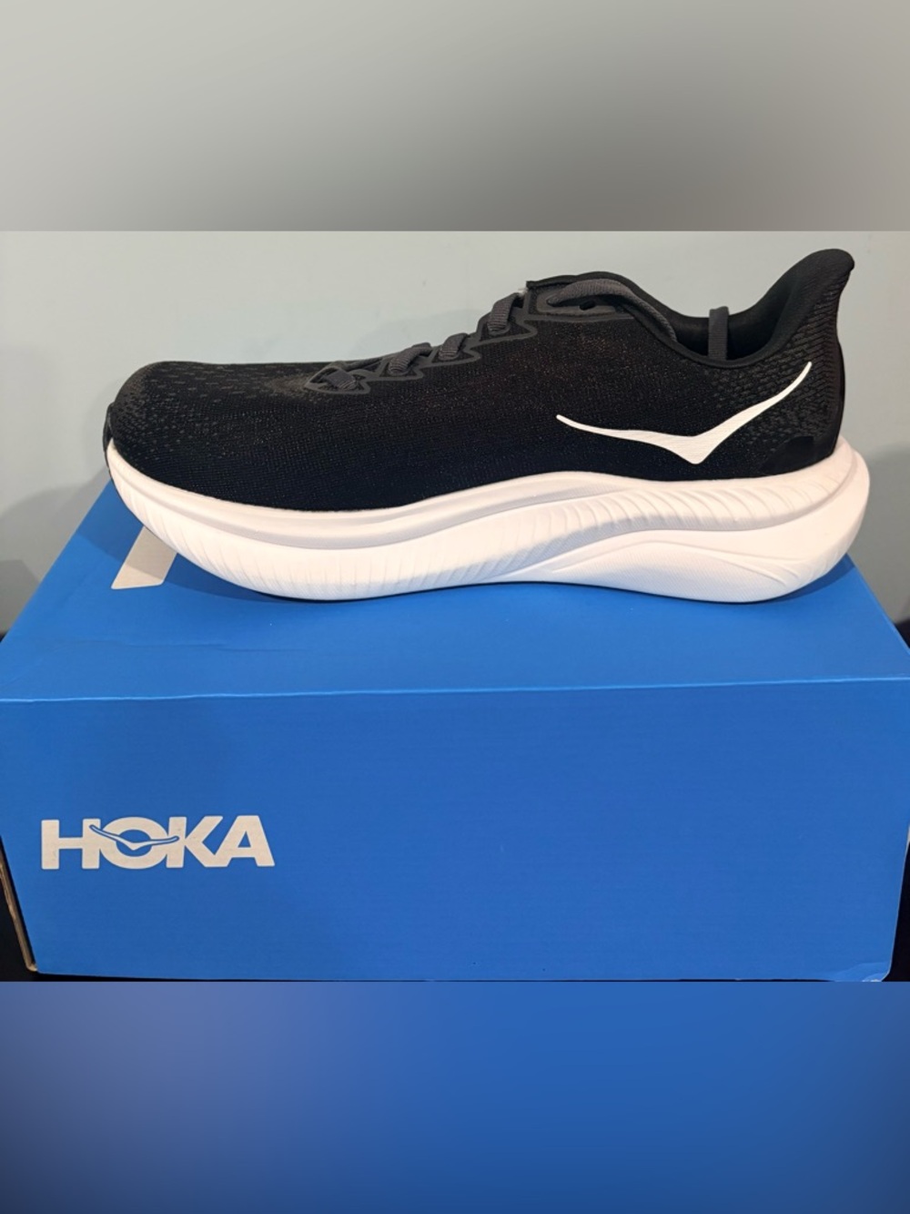 HOKA Women's Mach 6 Running Shoes | black/white | size 7 wide